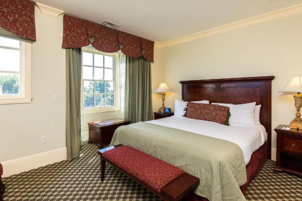 Hotel Diamond Чико Экстерьер фото